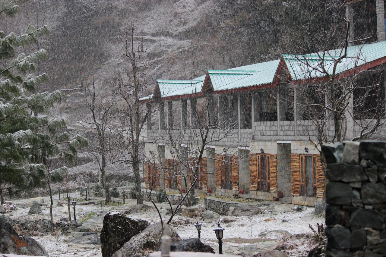 Tirthan Anglers' Retreat Banjār Kültér fotó
